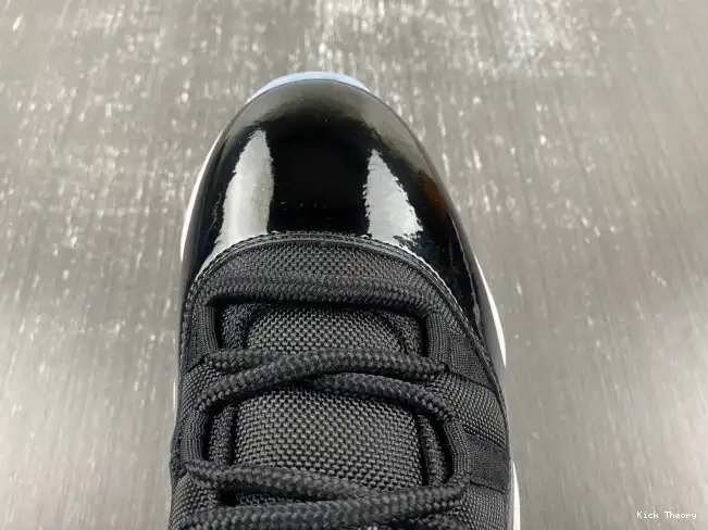 Kicktheory Low 11 FV5104-004 Jam Space Jordan Air 0613